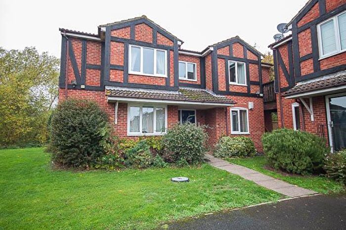 1 Bedroom Apartment For Sale In Attwood Close, Cheltenham, GL51