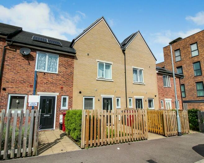 2 Bedroom Terraced House To Rent In Rannoch Street, Tilehurst, Reading, RG30