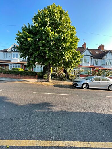 3 Bedroom Terraced House To Rent In Victoria Road, London, NW7