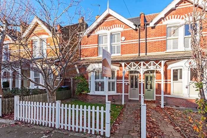 4 Bedroom Semi Detached House For Sale In Stanhope Road, Sidcup, DA15