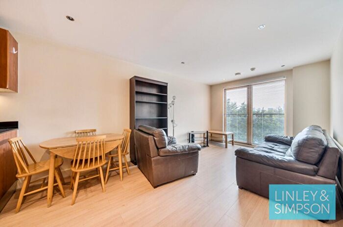 2 Bedroom Flat For Sale In Magellan House, Armouries Way, Leeds, LS10