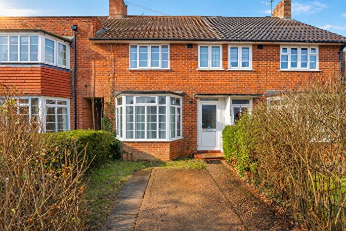 3 Bedroom Terraced House For Sale In Handside Lane, Welwyn Garden City, Hertfordshire, AL8