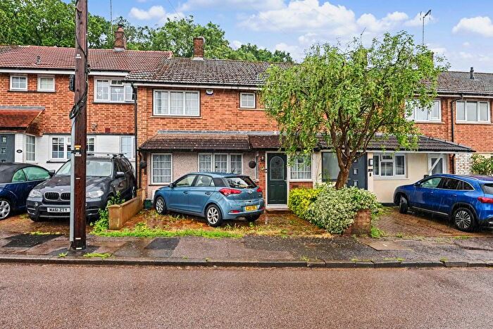 3 Bedroom Terraced House For Sale In Acorn Road, Hemel Hempstead, HP3