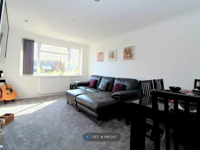 2 Bedroom Maisonette To Rent In Mossdown Close, Belvedere, DA17