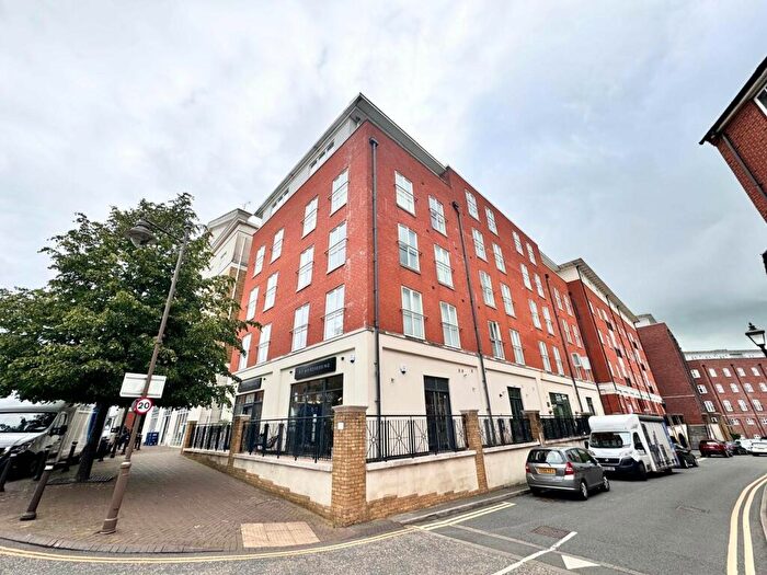 2 Bedroom Flat To Rent In Waterside, Dickens Heath, Solihull, B90