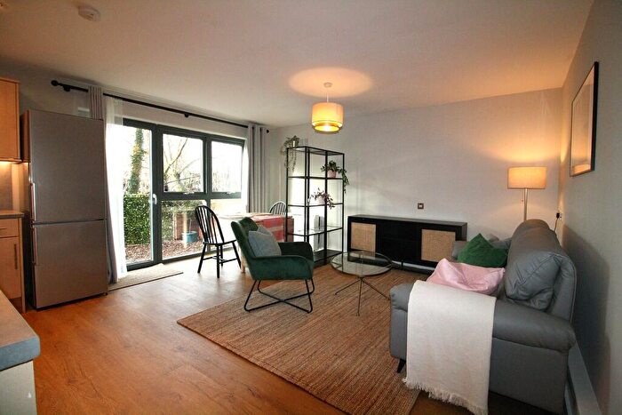 2 Bedroom Apartment To Rent In Spacious Ground Floor Apartment At Rutland House, Sheffield, S3