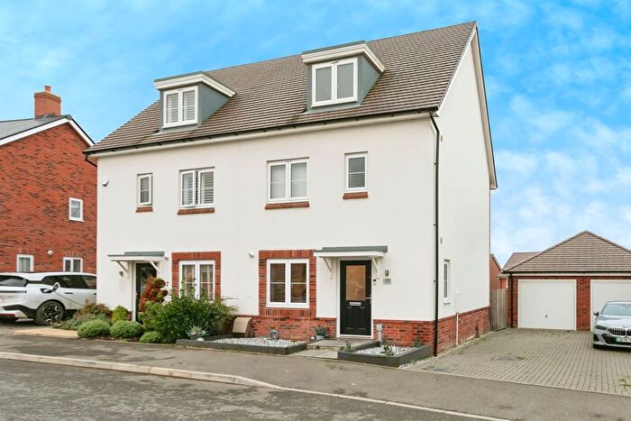 4 Bedroom Semi-Detached House For Sale In Willowvale Way, Steeple Claydon, Buckingham, MK18