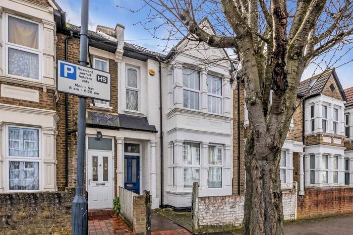 3 Bedroom Flat To Rent In Minet Avenue, London, NW10