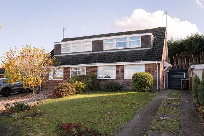 3 Bedroom Semi-Detached House For Sale In Roche Way, Wellingborough, NN8