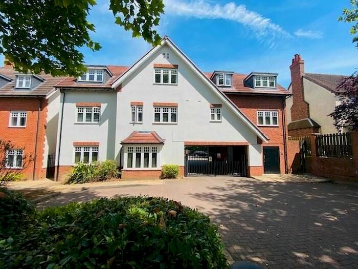 2 Bedroom Flat To Rent In Epsom House, Sutton Coldfield, West Midlands, B73