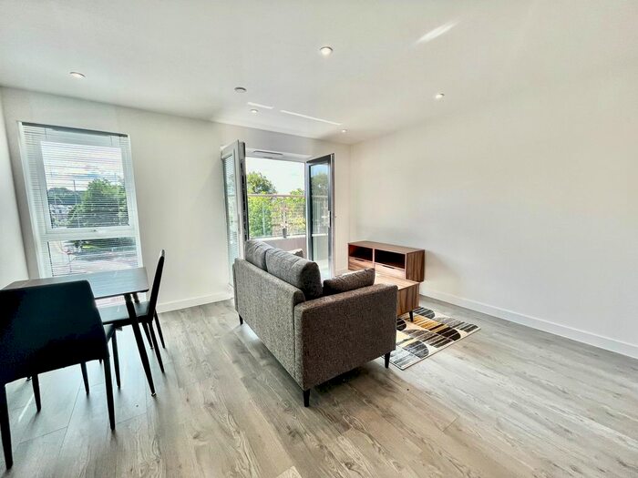 1 Bedroom Flat To Rent In Burley Road, Burley, Leeds, LS4