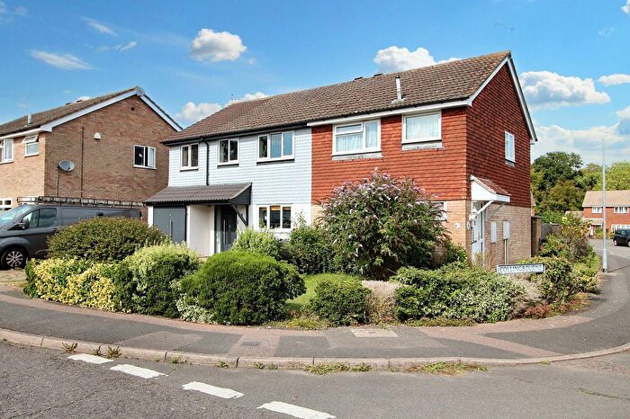 3 Bedroom Semi-detached House For Sale In Langney Drive, Ashford, TN23