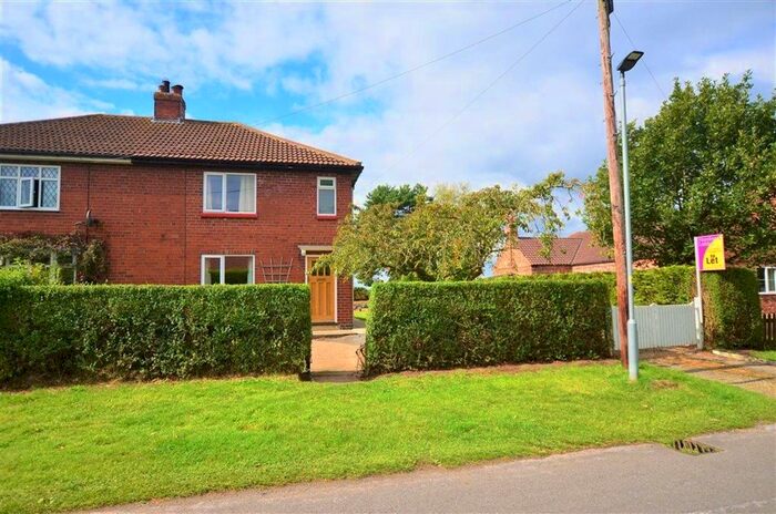 3 Bedroom Semi-Detached House To Rent In Common Road, Skipwith, YO8