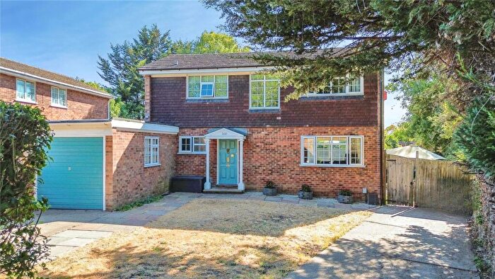 4 Bedroom Link Detached House For Sale In Old Whitley Wood Lane, Reading, Berkshire, RG2