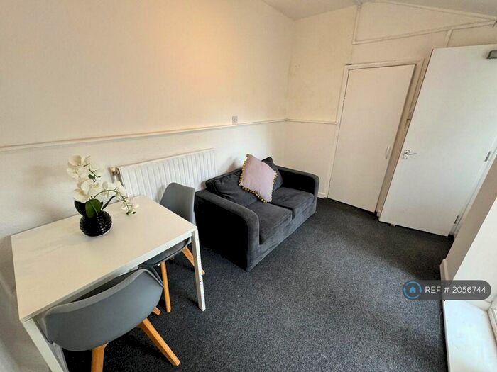 1 Bedroom Flat To Rent In Chesterfield Road, St. Andrews, Bristol, BS6