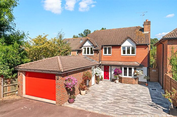 4 Bedroom Detached House For Sale In Somerset Grove, Warfield, Bracknell, Berkshire, RG42