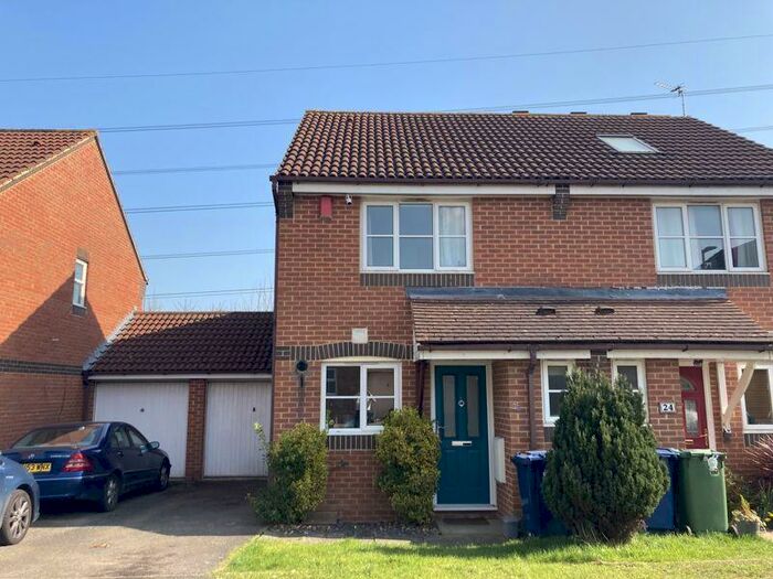 2 Bedroom Semi-Detached House To Rent In Columbine Gardens, Oxford, OX4