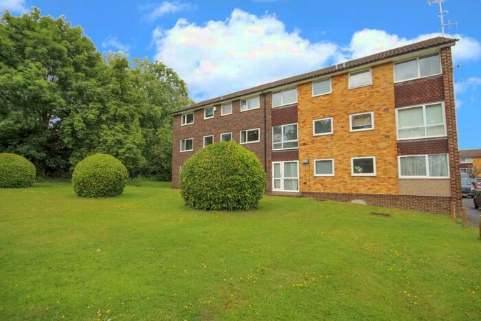 2 Bedroom Maisonette To Rent In Broadlands Court, Bracknell, RG42