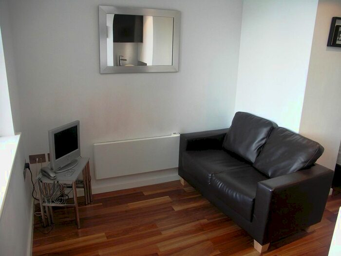 Studio To Rent In Wellington Street, Leeds, LS1