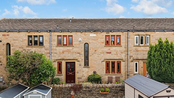 3 Bedroom Cottage For Sale In Church Close, Shepley, HD8