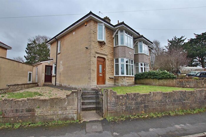 3 Bedroom House To Rent In Bloomfield Drive, Bath, BA2