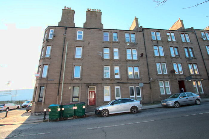 2 Bedroom Flat To Rent In Arklay Street, Central, DD3