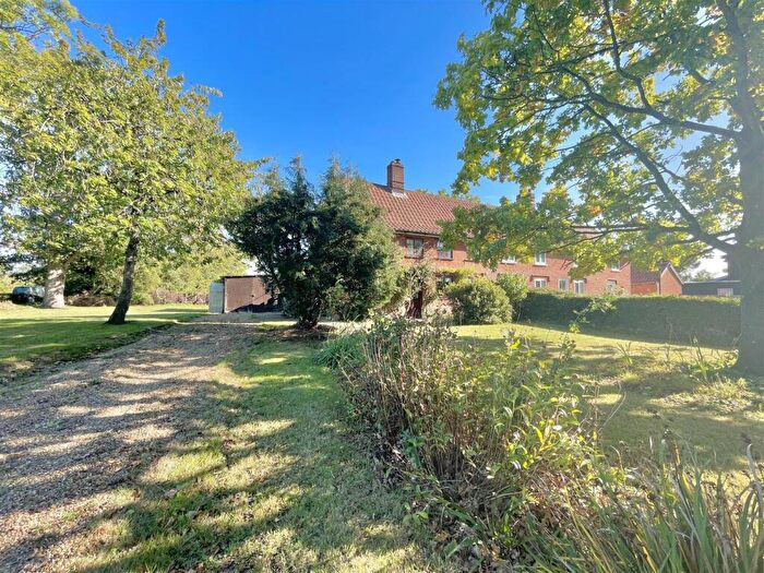 3 Bedroom Cottage For Sale In Chickering Road, Hoxne, IP21