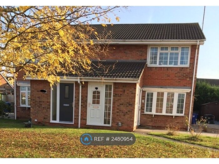 2 Bedroom Flat To Rent In Barnet Green, Doncaster, DN7