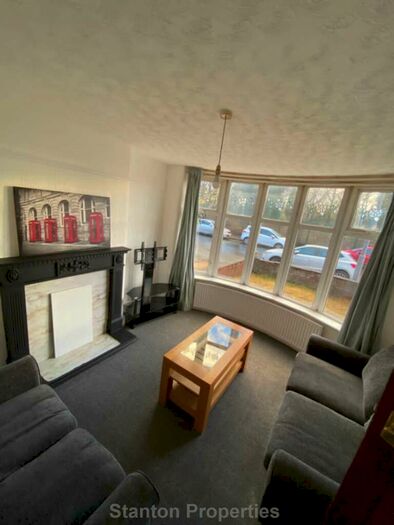 3 Bedroom Detached House To Rent In Heyscroft Road, Withington, M20