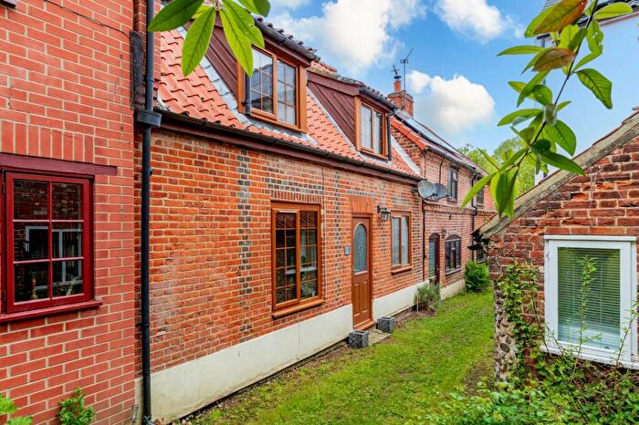 3 Bedroom Terraced House For Sale In The Street, Corpusty, NR11