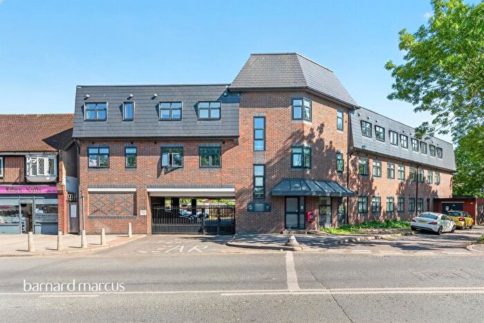 1 Bedroom Flat For Sale In West Barnes Lane, New Malden, KT3