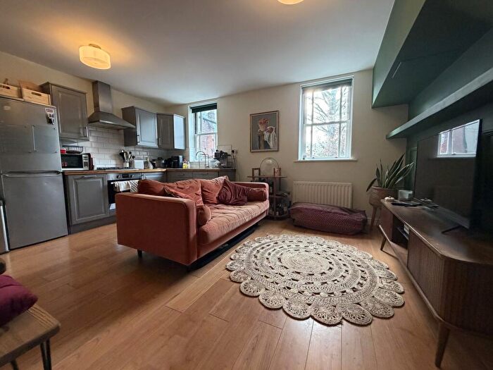 2 Bedroom Flat To Rent In New Brook Street, Leamington Spa, CV32