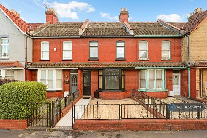 4 Bedroom Terraced House To Rent In Cook Street, Bristol, BS11