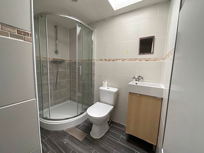 Studio To Rent In Cross Street, Willenhall, WV13