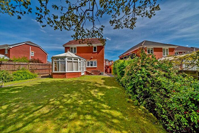 3 Bedroom Detached House For Sale In Wood Common Grange, Pelsall, Walsall, WS3
