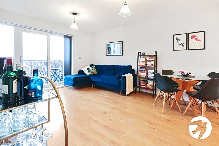 1 Bedroom Flat For Sale In Clydesdale Way, Belvedere, DA17