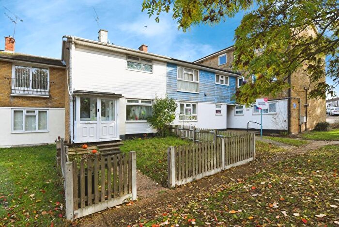 2 Bedroom Terraced House For Sale In Long Riding, Basildon, Essex, SS14