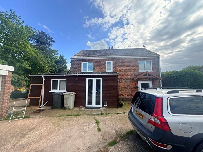 4 Bedroom Detached House For Sale In Holly Cottage, Fen Road, Stickford, Boston, Lincolnshire, PE22