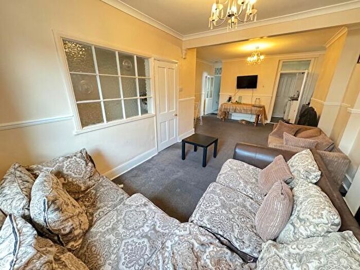 4 Bedroom Terraced House To Rent In Fulbourne Road, London, E17