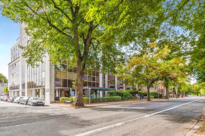 2 Bedroom Flat For Sale In Hamilton Street, Cardiff, CF11