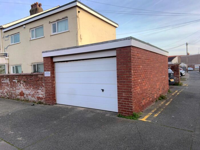 Garage / Parking To Rent In Crescent East, Thornton-Cleveleys, FY5