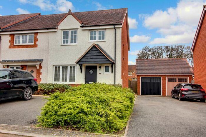 3 Bedroom Terraced House To Rent In Radland Close, Loves Farm, St. Neots, PE19