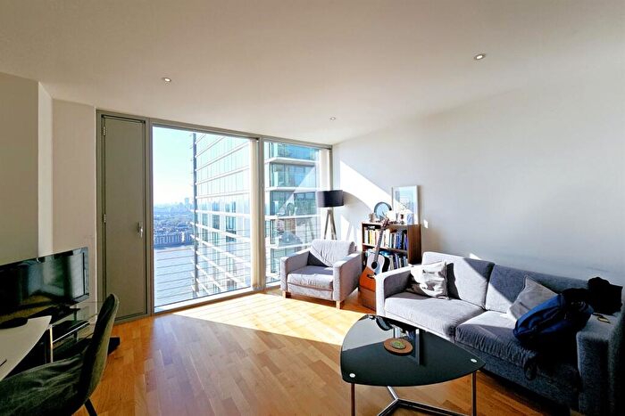 1 Bedroom Apartment To Rent In Landmark East Tower, E14