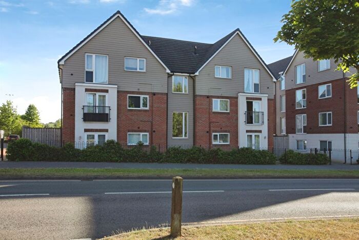1 Bedroom Flat For Sale In Anton Close, Rugby, CV21