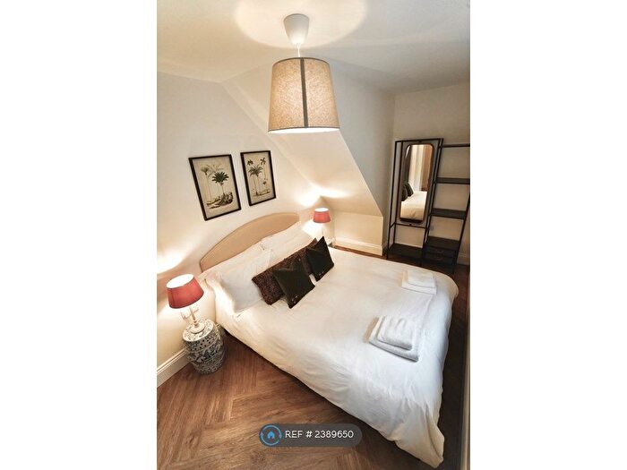 2 Bedroom Flat To Rent In Gainsborough Grove, Newcastle Upon Tyne, NE4