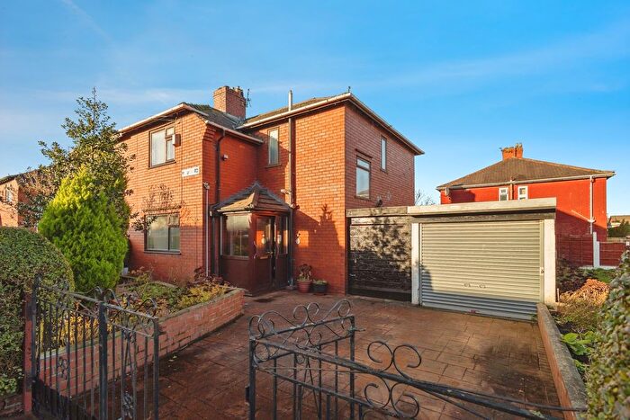 3 Bedroom Semi Detached House For Sale In Meldon Road, Manchester, Greater Manchester, M13