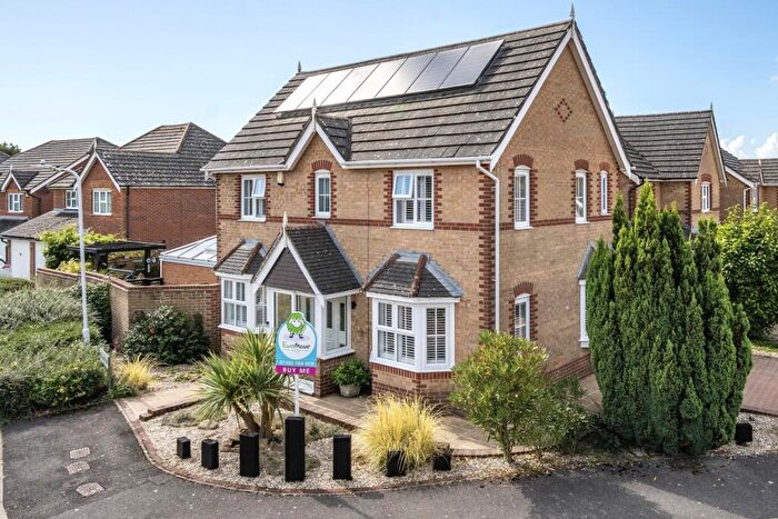 4 Bedroom Detached House For Sale In Stempe Close, Hawkinge, CT18