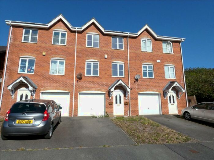 3 Bedroom Terraced House To Rent In Maes Berea, Bangor, Gwynedd, LL57