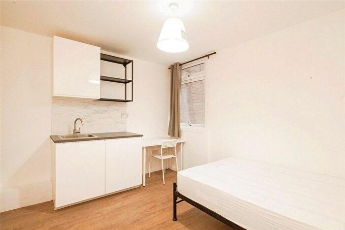 1 Bedroom Studio To Rent In Coburg Crescent, London, SW2