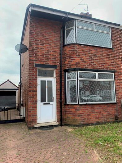 3 Bedroom Semi-Detached House To Rent In Roseway, Belgrave, Leicester, LE4